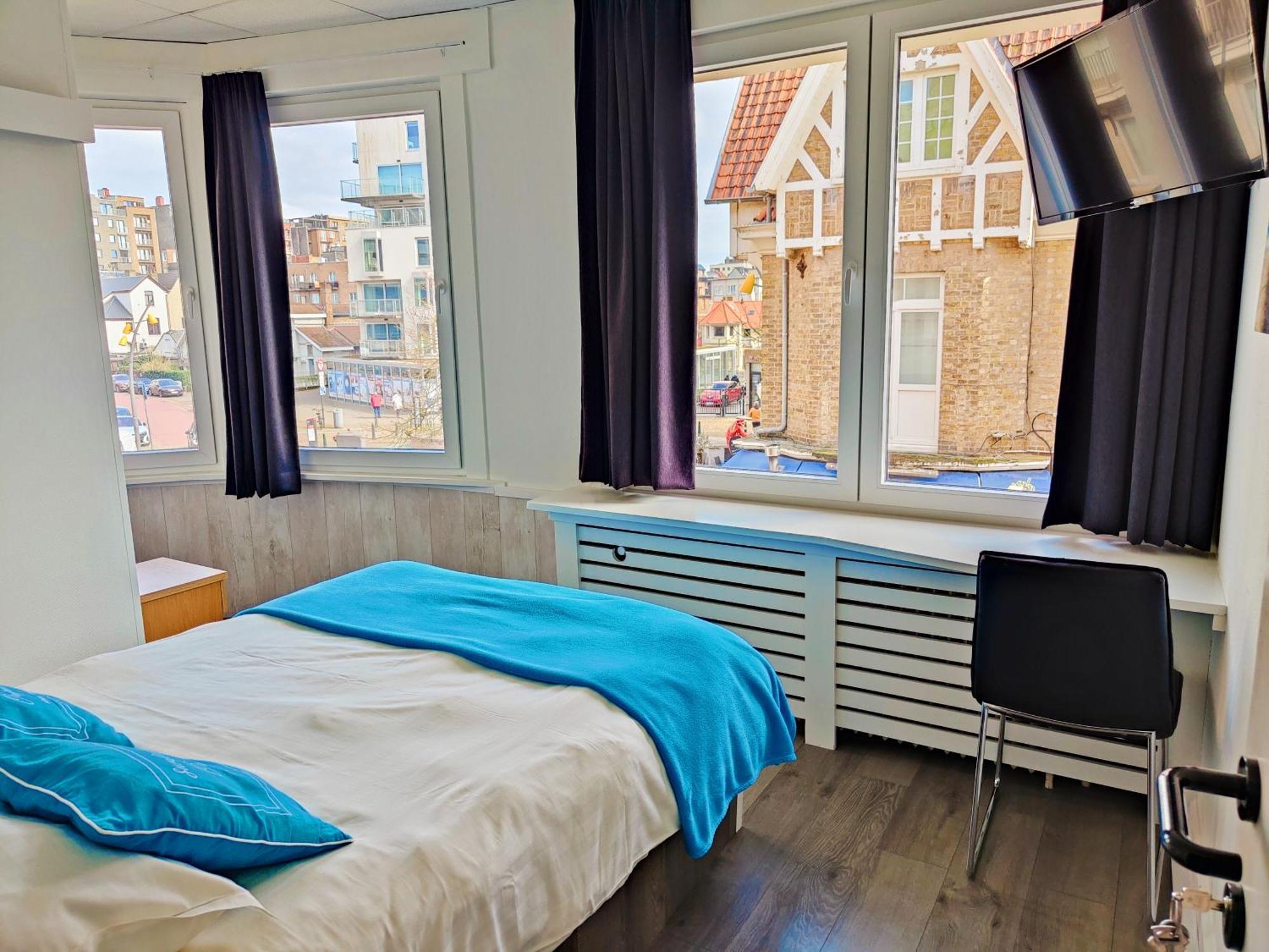 Sfinx 2* De Panne